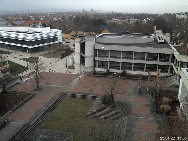 Foto der Webcam: Verwaltungsgeb&auml;ude, Innenhof mit Audimax, H&ouml;rsaal-Geb&auml;ude 1