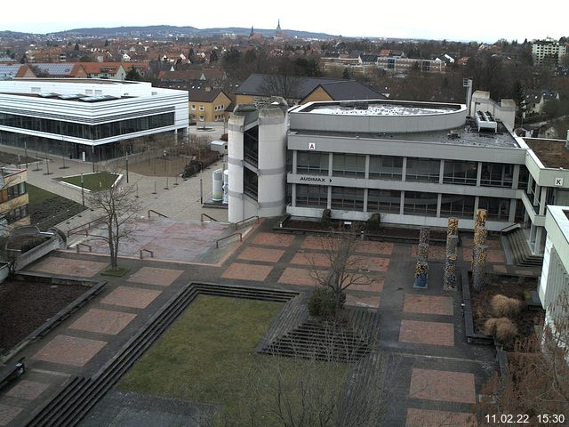 Foto der Webcam: Verwaltungsgeb&auml;ude, Innenhof mit Audimax, H&ouml;rsaal-Geb&auml;ude 1