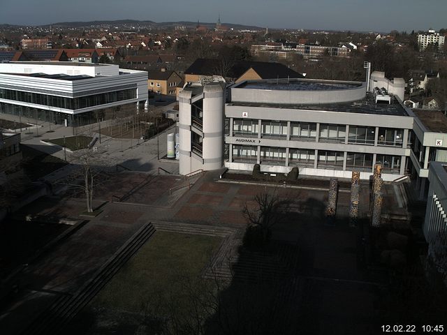 Foto der Webcam: Verwaltungsgeb&auml;ude, Innenhof mit Audimax, H&ouml;rsaal-Geb&auml;ude 1