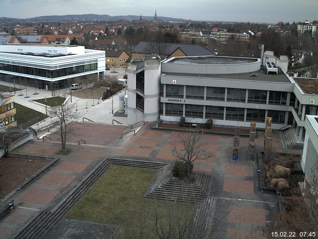 Foto der Webcam: Verwaltungsgeb&auml;ude, Innenhof mit Audimax, H&ouml;rsaal-Geb&auml;ude 1