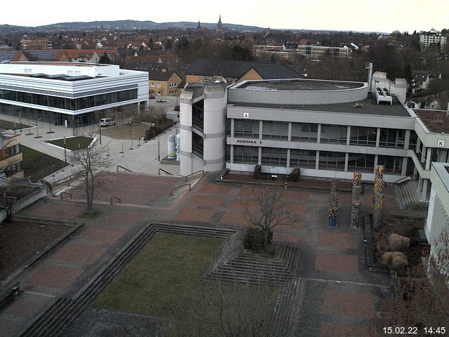 Foto der Webcam: Verwaltungsgeb&auml;ude, Innenhof mit Audimax, H&ouml;rsaal-Geb&auml;ude 1