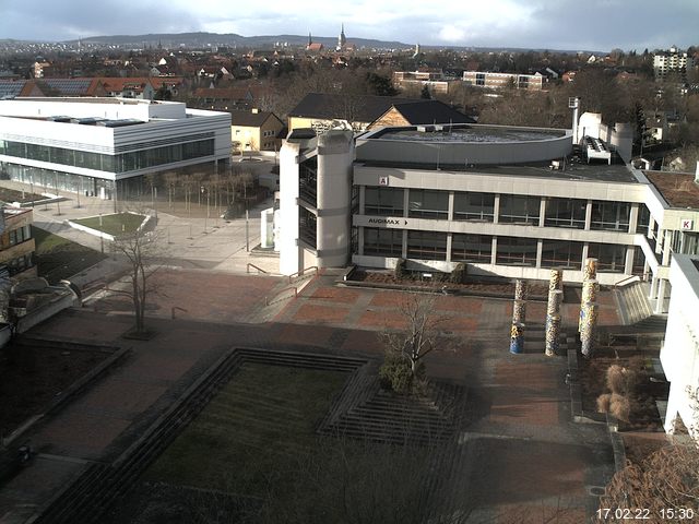 Foto der Webcam: Verwaltungsgeb&auml;ude, Innenhof mit Audimax, H&ouml;rsaal-Geb&auml;ude 1