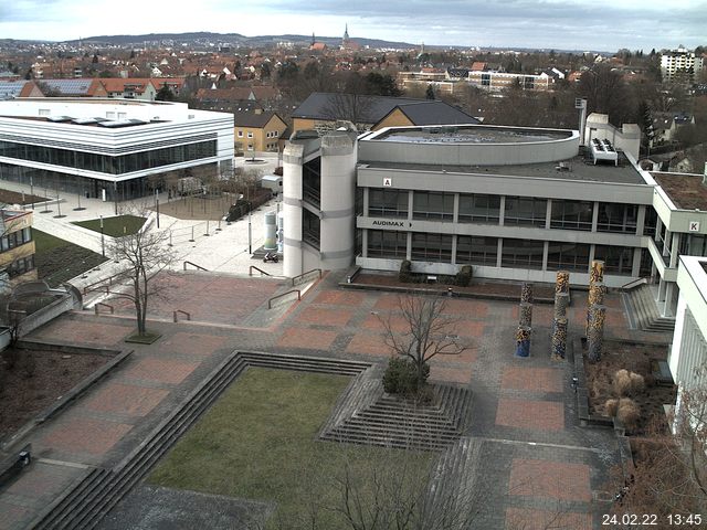 Foto der Webcam: Verwaltungsgeb&auml;ude, Innenhof mit Audimax, H&ouml;rsaal-Geb&auml;ude 1