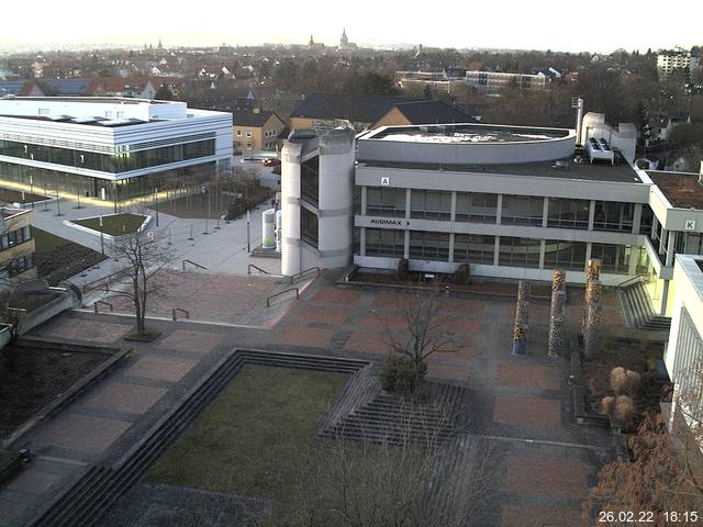 Foto der Webcam: Verwaltungsgeb&auml;ude, Innenhof mit Audimax, H&ouml;rsaal-Geb&auml;ude 1