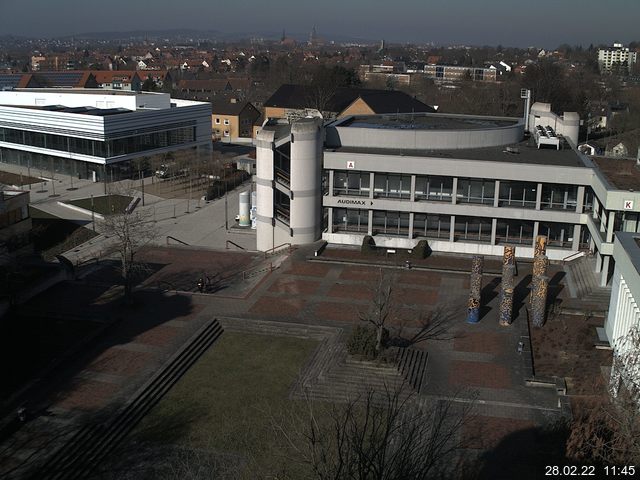 Foto der Webcam: Verwaltungsgeb&auml;ude, Innenhof mit Audimax, H&ouml;rsaal-Geb&auml;ude 1