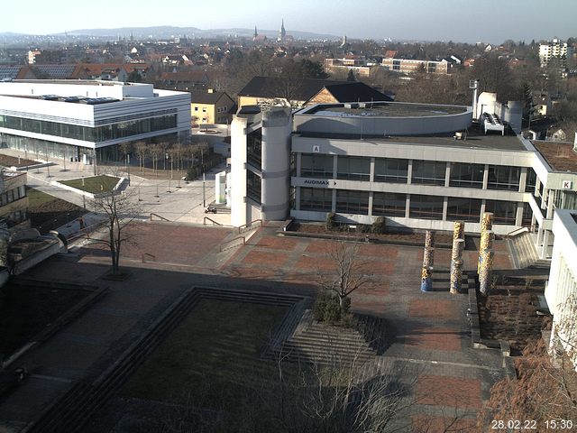 Foto der Webcam: Verwaltungsgeb&auml;ude, Innenhof mit Audimax, H&ouml;rsaal-Geb&auml;ude 1
