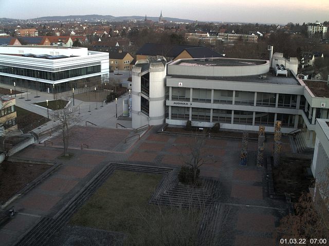 Foto der Webcam: Verwaltungsgeb&auml;ude, Innenhof mit Audimax, H&ouml;rsaal-Geb&auml;ude 1