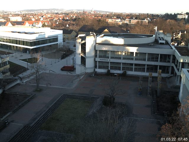 Foto der Webcam: Verwaltungsgeb&auml;ude, Innenhof mit Audimax, H&ouml;rsaal-Geb&auml;ude 1