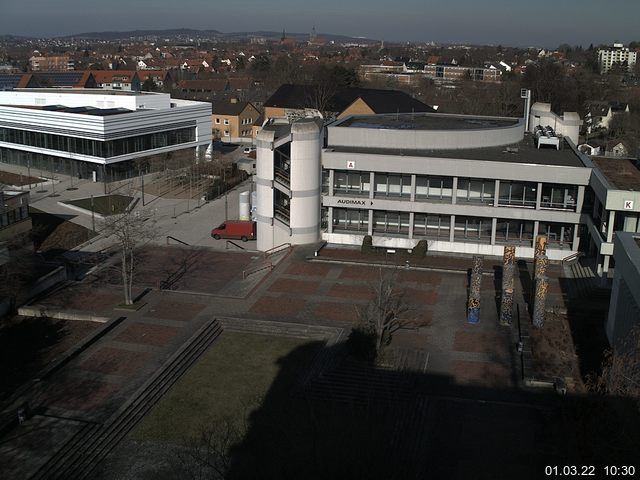 Foto der Webcam: Verwaltungsgeb&auml;ude, Innenhof mit Audimax, H&ouml;rsaal-Geb&auml;ude 1
