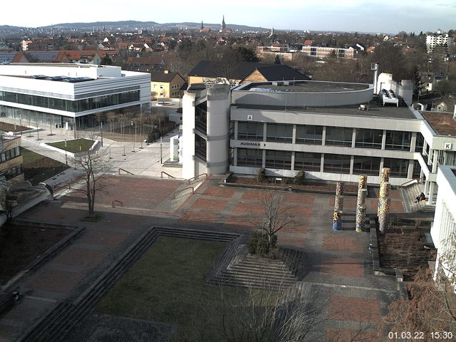 Foto der Webcam: Verwaltungsgeb&auml;ude, Innenhof mit Audimax, H&ouml;rsaal-Geb&auml;ude 1