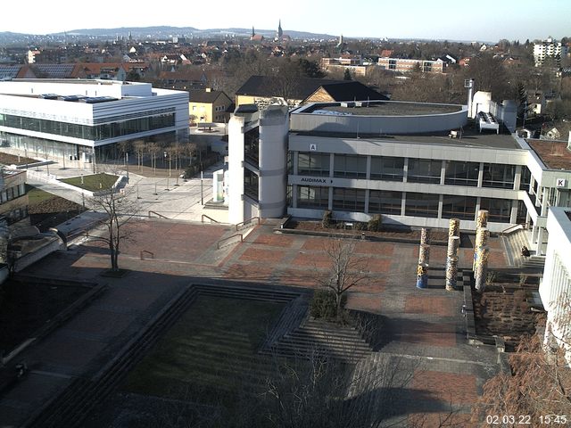 Foto der Webcam: Verwaltungsgeb&auml;ude, Innenhof mit Audimax, H&ouml;rsaal-Geb&auml;ude 1