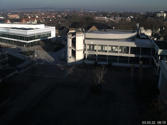 Foto der Webcam: Verwaltungsgeb&auml;ude, Innenhof mit Audimax, H&ouml;rsaal-Geb&auml;ude 1
