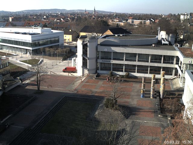 Foto der Webcam: Verwaltungsgeb&auml;ude, Innenhof mit Audimax, H&ouml;rsaal-Geb&auml;ude 1