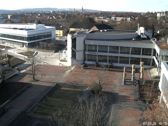 Foto der Webcam: Verwaltungsgeb&auml;ude, Innenhof mit Audimax, H&ouml;rsaal-Geb&auml;ude 1