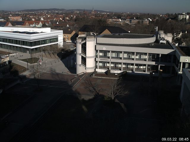 Foto der Webcam: Verwaltungsgeb&auml;ude, Innenhof mit Audimax, H&ouml;rsaal-Geb&auml;ude 1