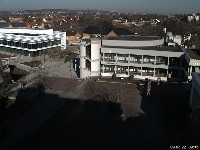 Foto der Webcam: Verwaltungsgeb&auml;ude, Innenhof mit Audimax, H&ouml;rsaal-Geb&auml;ude 1