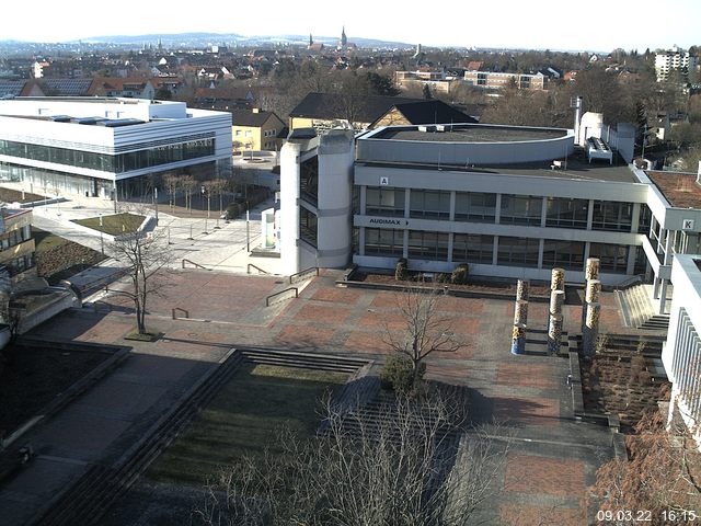 Foto der Webcam: Verwaltungsgeb&auml;ude, Innenhof mit Audimax, H&ouml;rsaal-Geb&auml;ude 1
