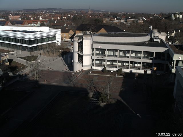 Foto der Webcam: Verwaltungsgeb&auml;ude, Innenhof mit Audimax, H&ouml;rsaal-Geb&auml;ude 1