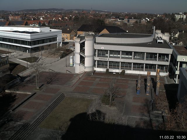 Foto der Webcam: Verwaltungsgeb&auml;ude, Innenhof mit Audimax, H&ouml;rsaal-Geb&auml;ude 1