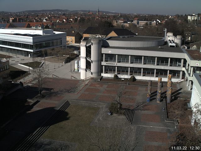 Foto der Webcam: Verwaltungsgeb&auml;ude, Innenhof mit Audimax, H&ouml;rsaal-Geb&auml;ude 1