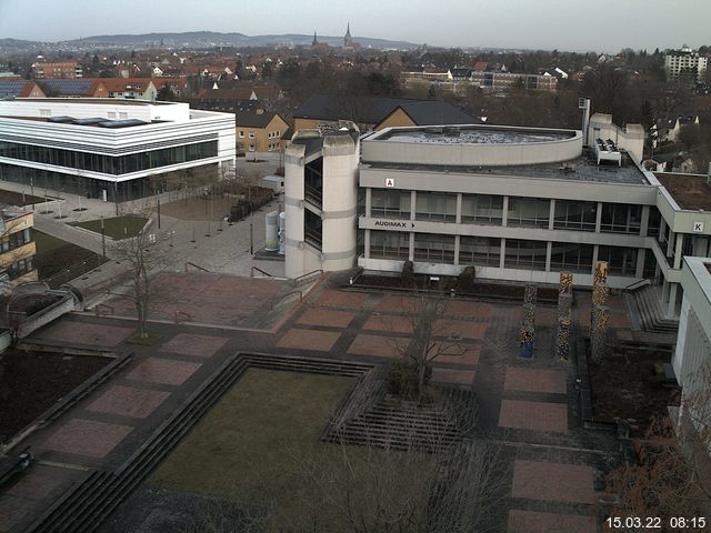 Foto der Webcam: Verwaltungsgeb&auml;ude, Innenhof mit Audimax, H&ouml;rsaal-Geb&auml;ude 1
