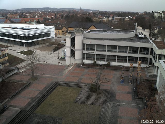 Foto der Webcam: Verwaltungsgeb&auml;ude, Innenhof mit Audimax, H&ouml;rsaal-Geb&auml;ude 1