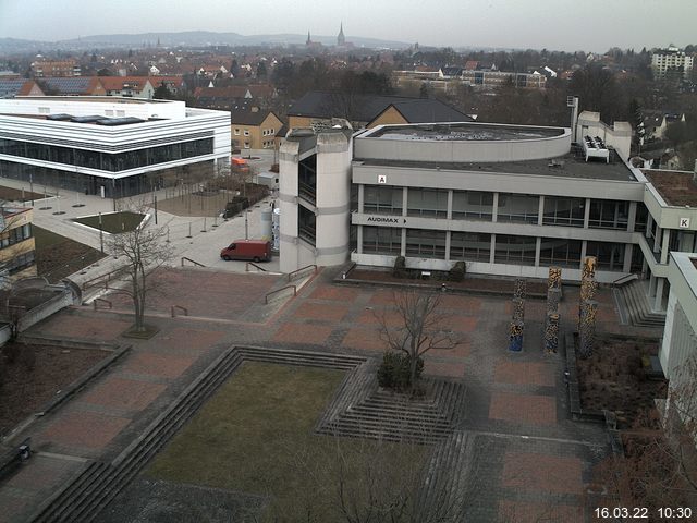 Foto der Webcam: Verwaltungsgeb&auml;ude, Innenhof mit Audimax, H&ouml;rsaal-Geb&auml;ude 1