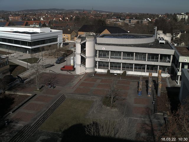 Foto der Webcam: Verwaltungsgeb&auml;ude, Innenhof mit Audimax, H&ouml;rsaal-Geb&auml;ude 1