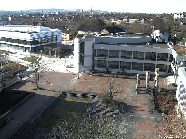 Foto der Webcam: Verwaltungsgeb&auml;ude, Innenhof mit Audimax, H&ouml;rsaal-Geb&auml;ude 1