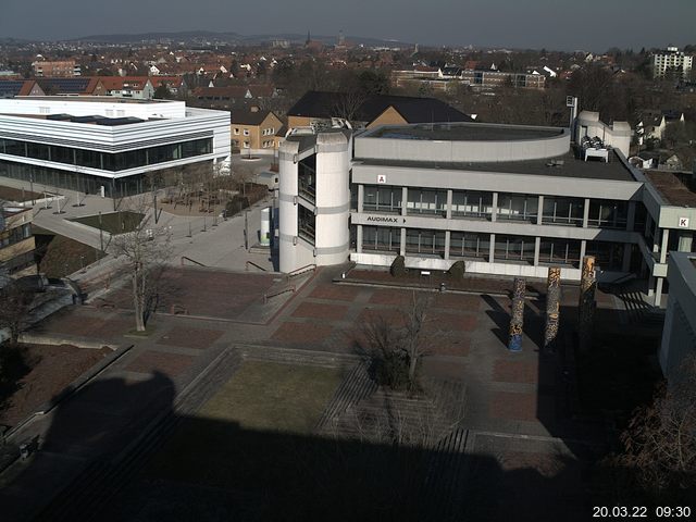 Foto der Webcam: Verwaltungsgeb&auml;ude, Innenhof mit Audimax, H&ouml;rsaal-Geb&auml;ude 1