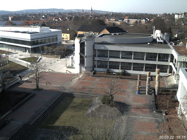 Foto der Webcam: Verwaltungsgeb&auml;ude, Innenhof mit Audimax, H&ouml;rsaal-Geb&auml;ude 1