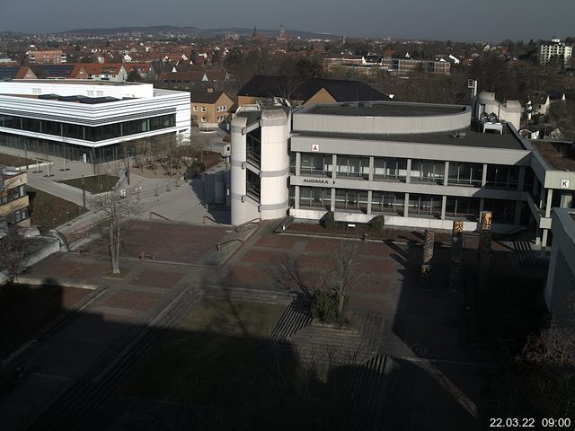 Foto der Webcam: Verwaltungsgeb&auml;ude, Innenhof mit Audimax, H&ouml;rsaal-Geb&auml;ude 1