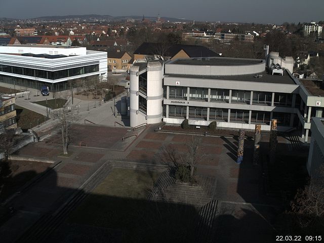 Foto der Webcam: Verwaltungsgeb&auml;ude, Innenhof mit Audimax, H&ouml;rsaal-Geb&auml;ude 1
