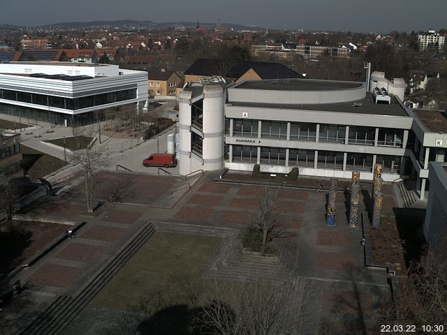 Foto der Webcam: Verwaltungsgeb&auml;ude, Innenhof mit Audimax, H&ouml;rsaal-Geb&auml;ude 1
