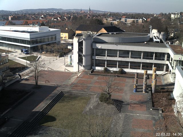 Foto der Webcam: Verwaltungsgeb&auml;ude, Innenhof mit Audimax, H&ouml;rsaal-Geb&auml;ude 1