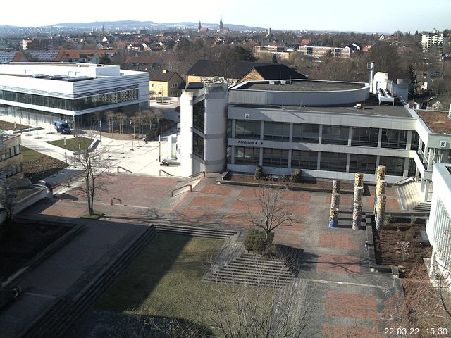 Foto der Webcam: Verwaltungsgeb&auml;ude, Innenhof mit Audimax, H&ouml;rsaal-Geb&auml;ude 1