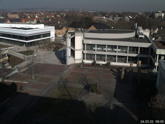 Foto der Webcam: Verwaltungsgeb&auml;ude, Innenhof mit Audimax, H&ouml;rsaal-Geb&auml;ude 1
