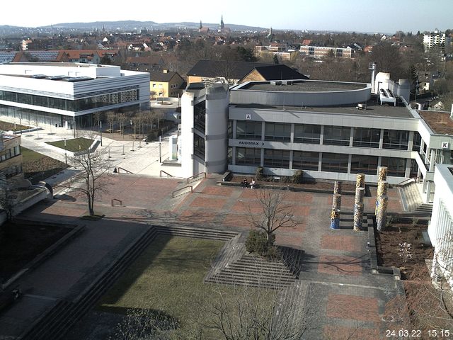 Foto der Webcam: Verwaltungsgeb&auml;ude, Innenhof mit Audimax, H&ouml;rsaal-Geb&auml;ude 1