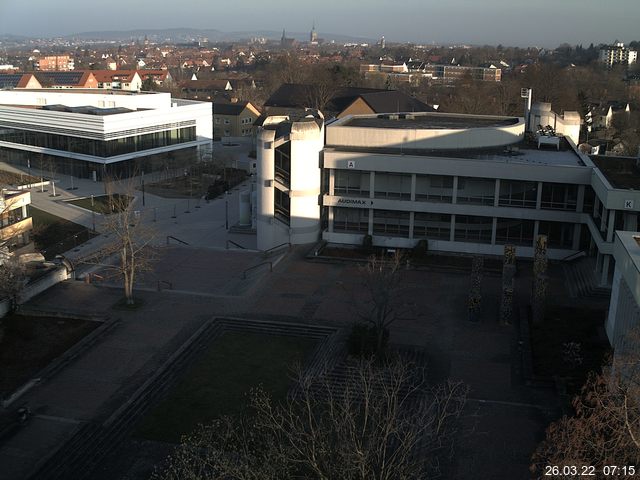 Foto der Webcam: Verwaltungsgeb&auml;ude, Innenhof mit Audimax, H&ouml;rsaal-Geb&auml;ude 1
