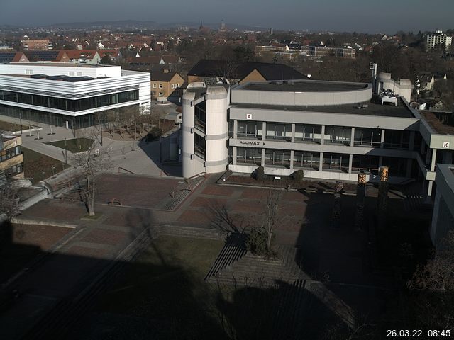Foto der Webcam: Verwaltungsgeb&auml;ude, Innenhof mit Audimax, H&ouml;rsaal-Geb&auml;ude 1