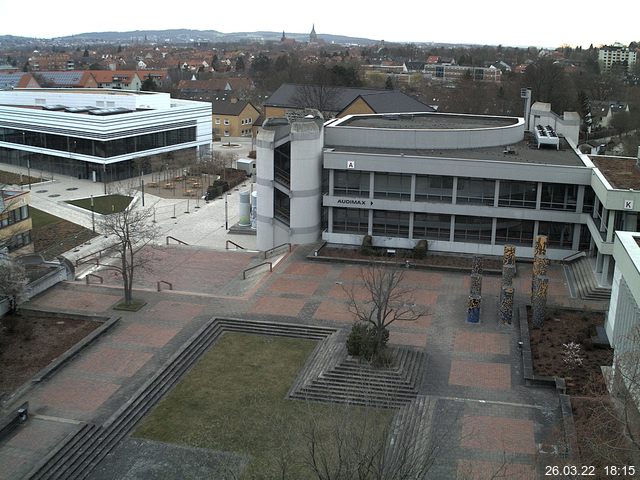 Foto der Webcam: Verwaltungsgeb&auml;ude, Innenhof mit Audimax, H&ouml;rsaal-Geb&auml;ude 1