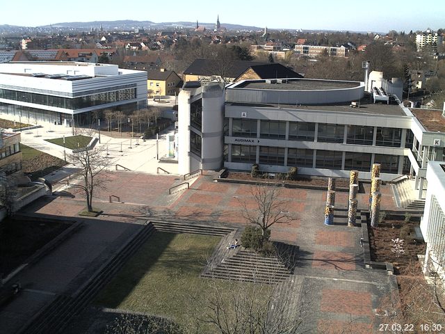 Foto der Webcam: Verwaltungsgeb&auml;ude, Innenhof mit Audimax, H&ouml;rsaal-Geb&auml;ude 1