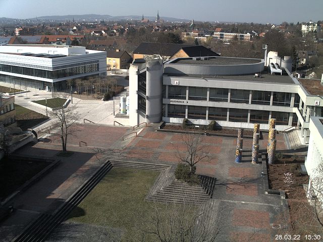 Foto der Webcam: Verwaltungsgeb&auml;ude, Innenhof mit Audimax, H&ouml;rsaal-Geb&auml;ude 1