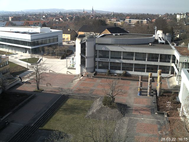 Foto der Webcam: Verwaltungsgeb&auml;ude, Innenhof mit Audimax, H&ouml;rsaal-Geb&auml;ude 1
