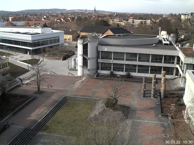 Foto der Webcam: Verwaltungsgeb&auml;ude, Innenhof mit Audimax, H&ouml;rsaal-Geb&auml;ude 1