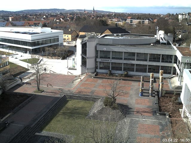 Foto der Webcam: Verwaltungsgeb&auml;ude, Innenhof mit Audimax, H&ouml;rsaal-Geb&auml;ude 1