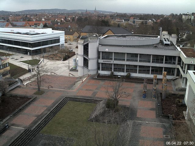 Foto der Webcam: Verwaltungsgeb&auml;ude, Innenhof mit Audimax, H&ouml;rsaal-Geb&auml;ude 1