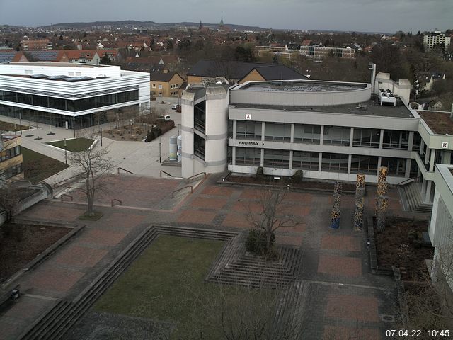 Foto der Webcam: Verwaltungsgeb&auml;ude, Innenhof mit Audimax, H&ouml;rsaal-Geb&auml;ude 1