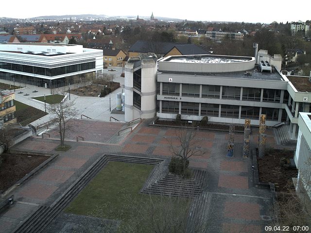 Foto der Webcam: Verwaltungsgeb&auml;ude, Innenhof mit Audimax, H&ouml;rsaal-Geb&auml;ude 1