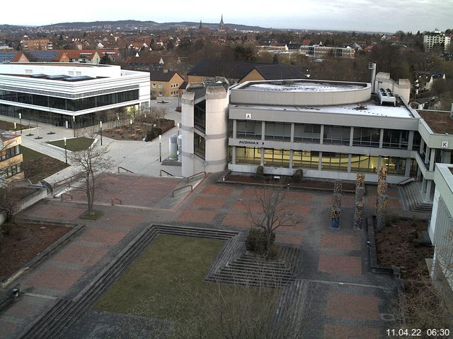 Foto der Webcam: Verwaltungsgeb&auml;ude, Innenhof mit Audimax, H&ouml;rsaal-Geb&auml;ude 1